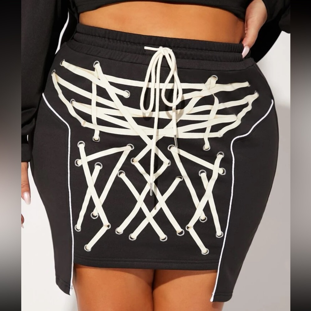 Plus Grommet Lace Up Front Bodycon Skirt